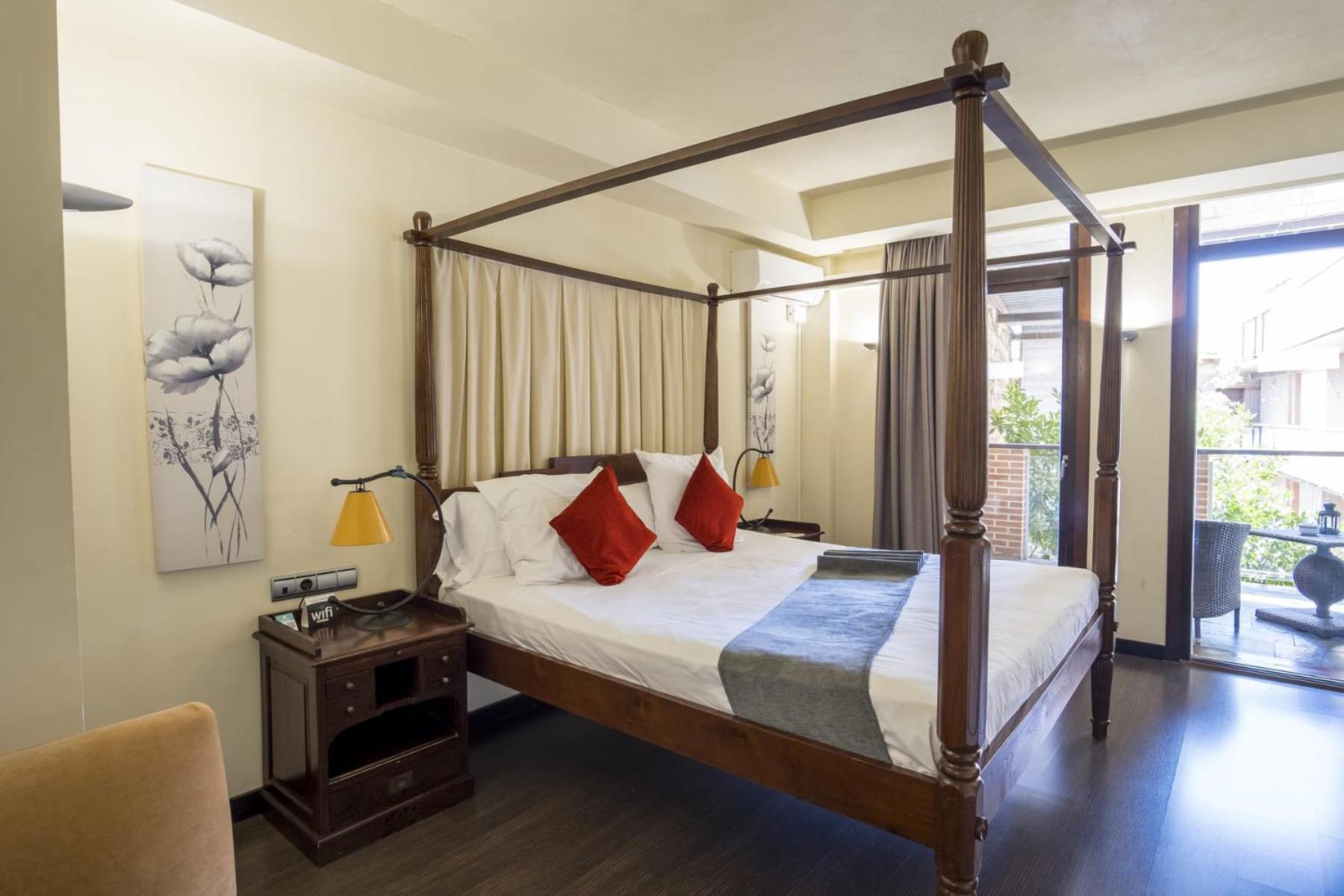 Hotel Alda Castillo De Олите Экстерьер фото