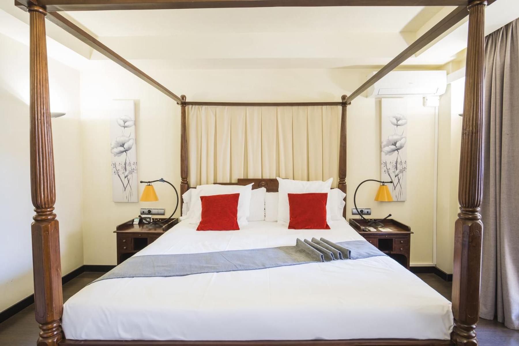 Hotel Alda Castillo De Олите Экстерьер фото