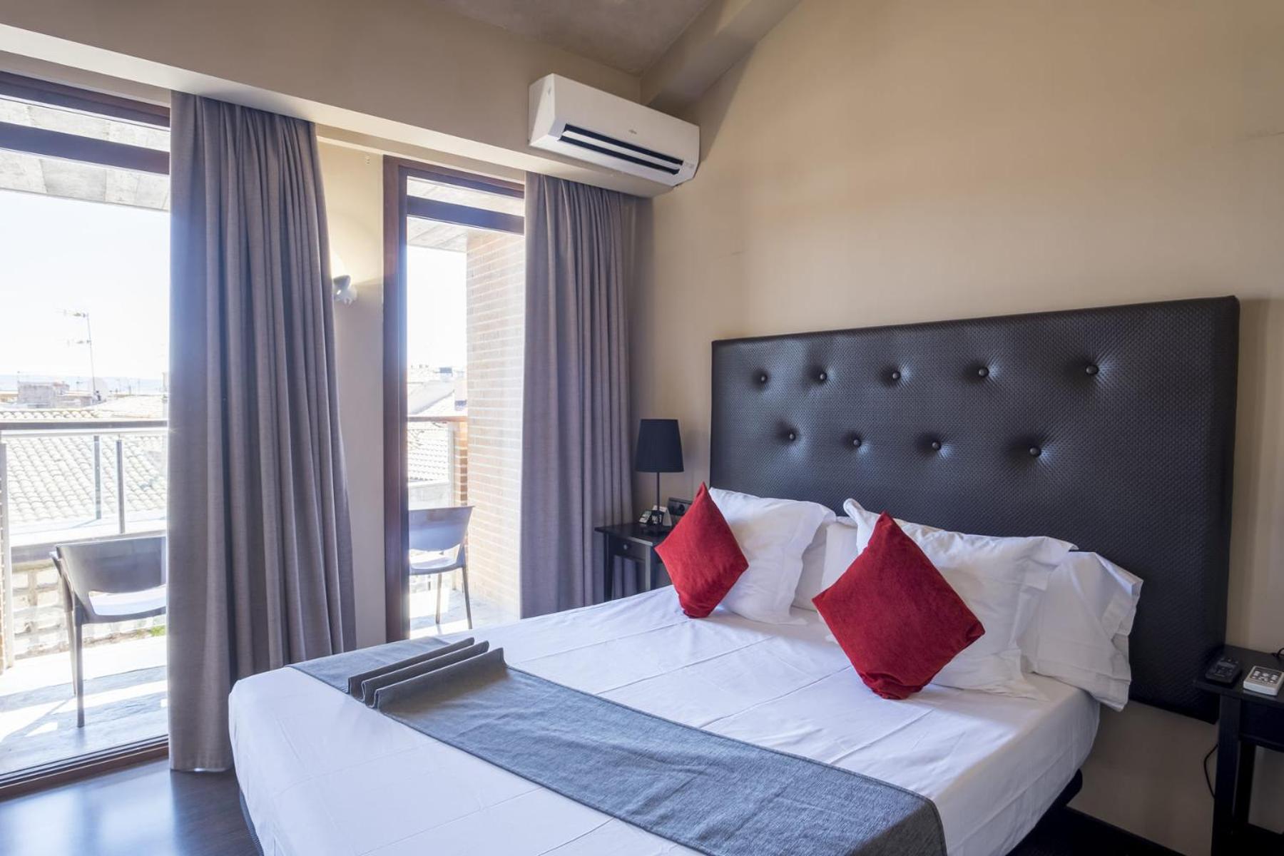 Hotel Alda Castillo De Олите Экстерьер фото