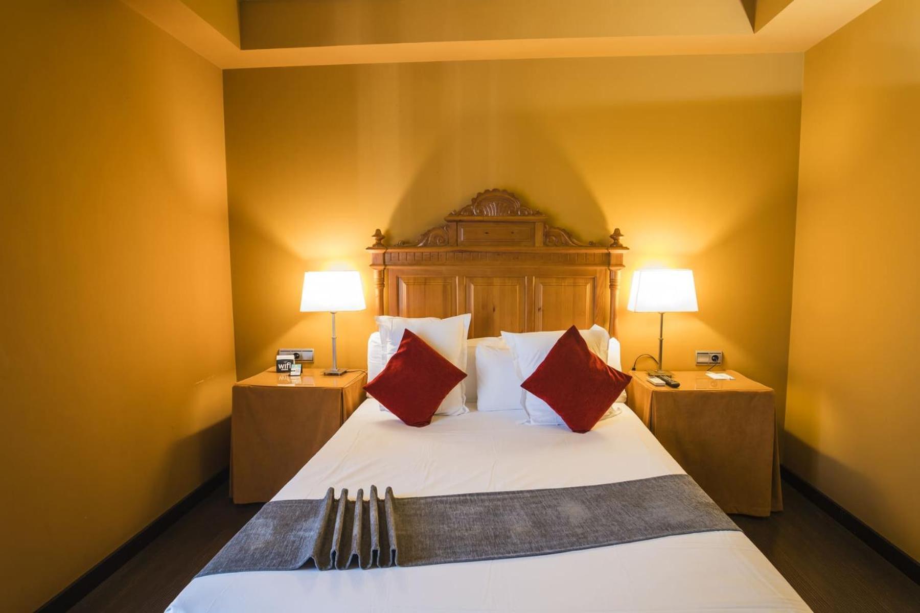 Hotel Alda Castillo De Олите Экстерьер фото