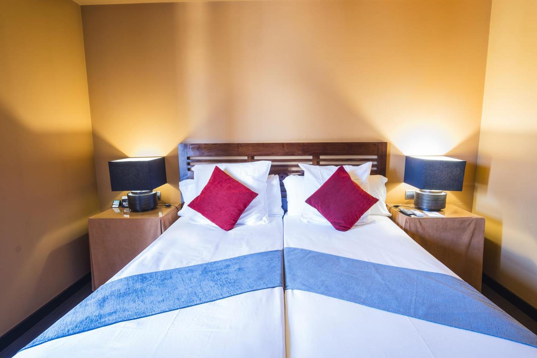 Hotel Alda Castillo De Олите Экстерьер фото